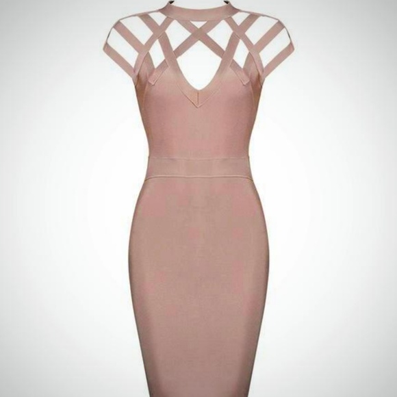 Dresses & Skirts - 🌟HP🌟🔥Blush Bodycon dress🔥